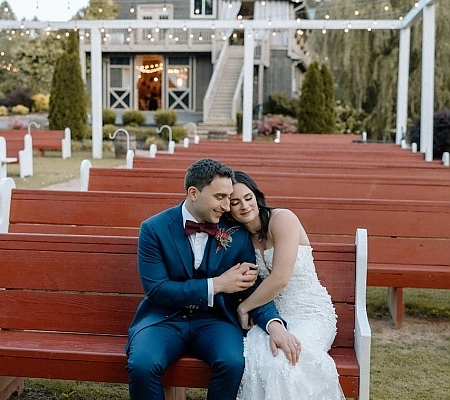 Sweet Outdoor Wedding Photo 