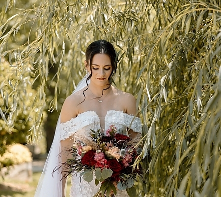 Willow Tree Bridal Photo