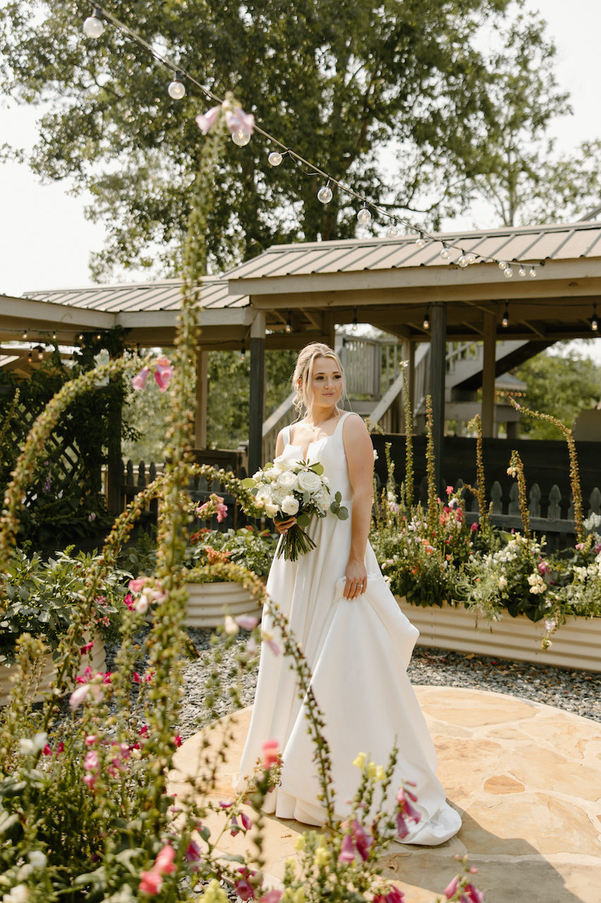 Summer Garden Wedding Photos