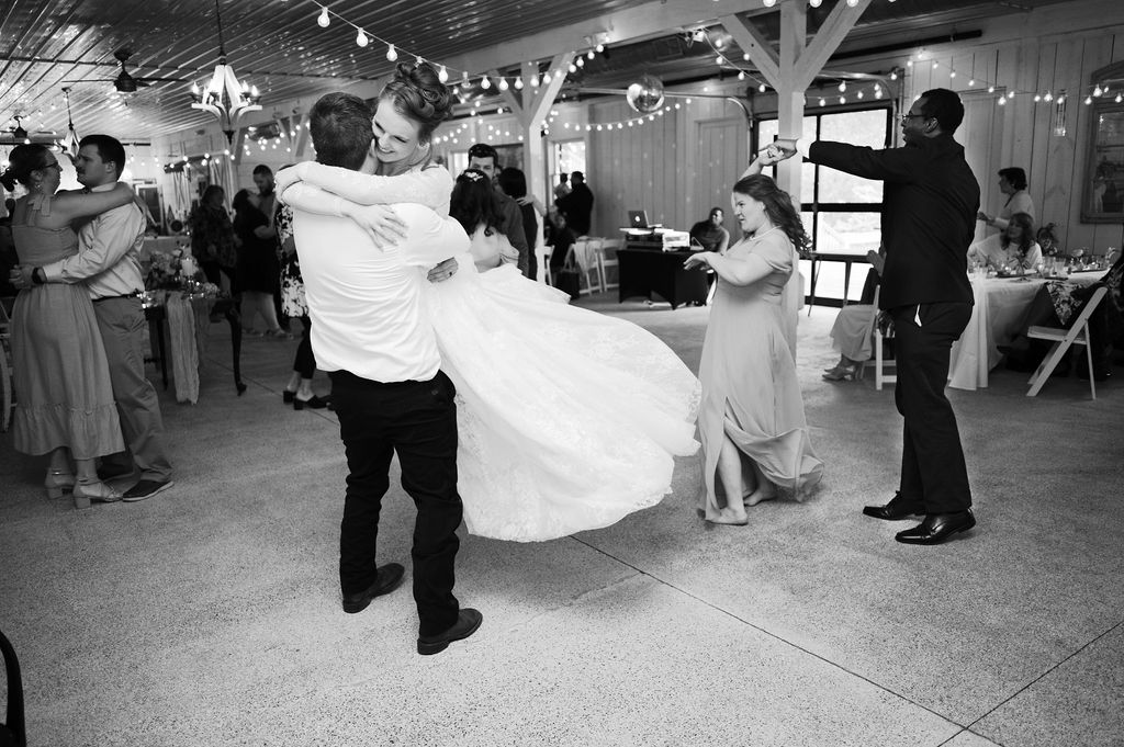 Black and White Wedding Dance Photos
