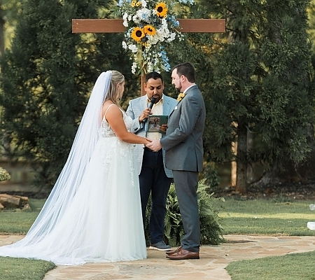 Summer Wedding Ceremony Outdoors