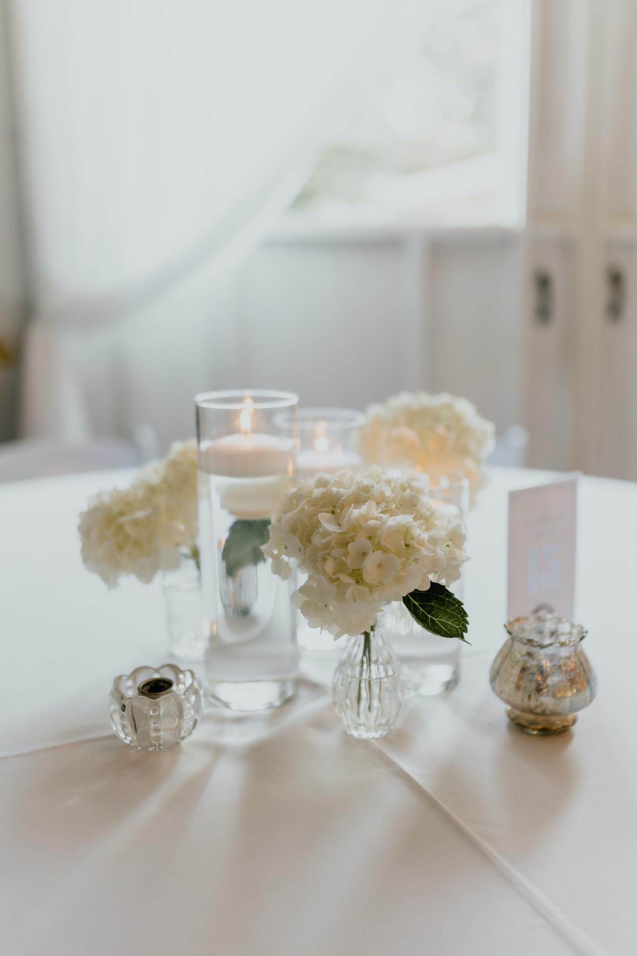 Elegant White Wedding Decor