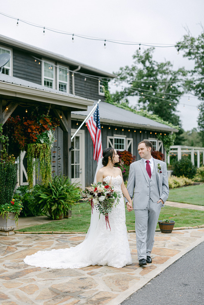 Outdoor Fall Wedding Photos