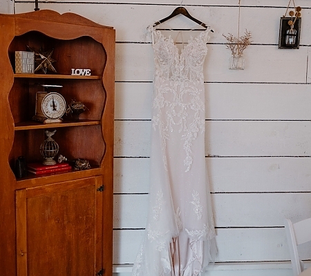 Rustic Wedding Dress Photos