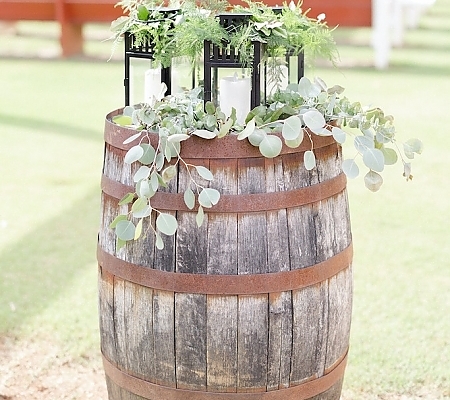 Summer Wedding Decor