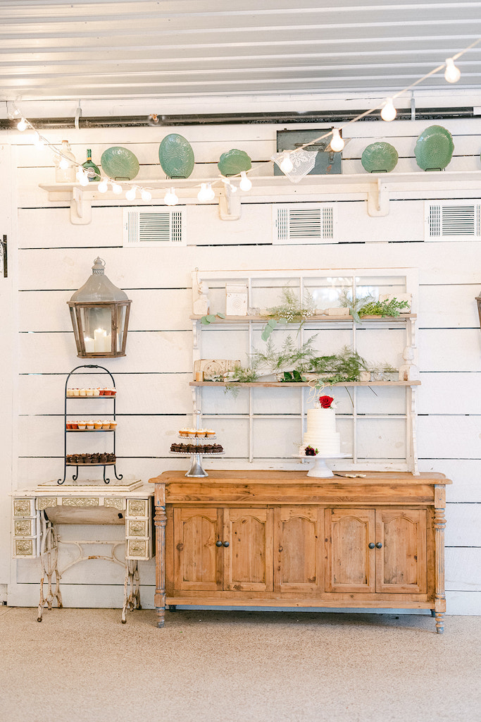 Wedding Cake Table