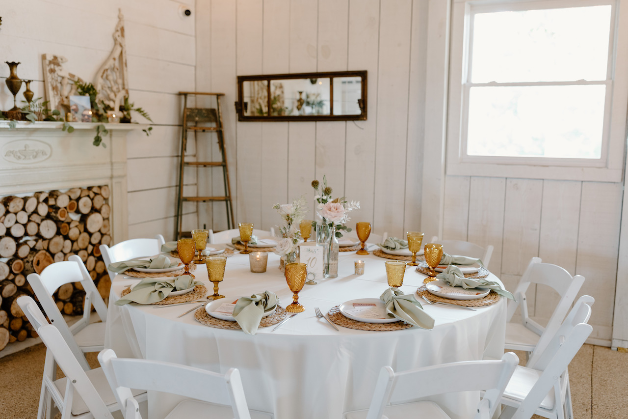 Table Settings for Spring Wedding