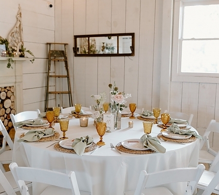 Table Settings for Spring Wedding